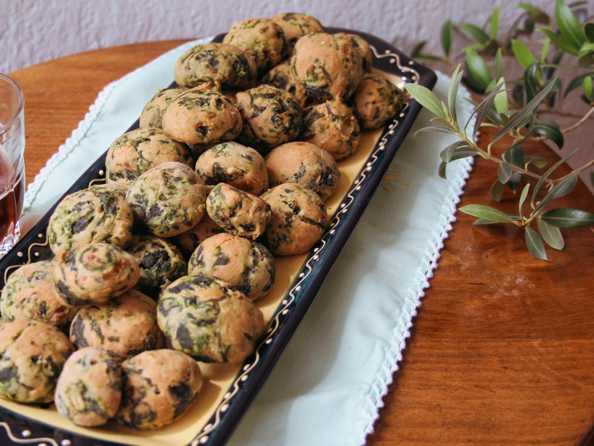 KACHORI: BOLITAS INDIAS DE ESPINACAS Y GARAM&nbsp;MASALA
